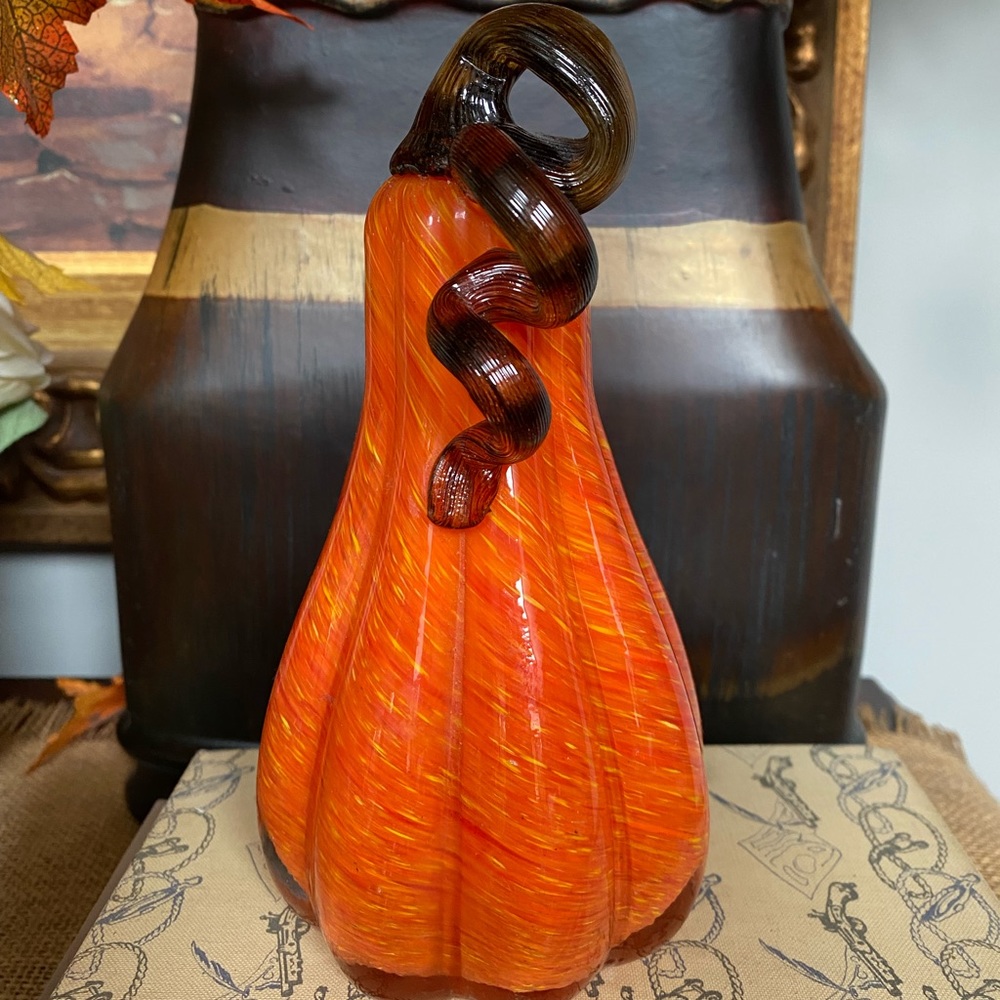 Adorable Glass Pumpkin decor - Picture 7 of 9